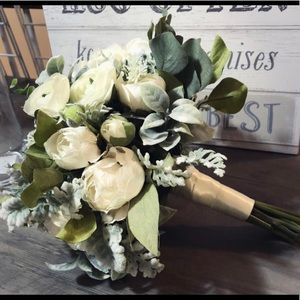 Boho Bouquet, Cream Bouquet, Hydrangeas